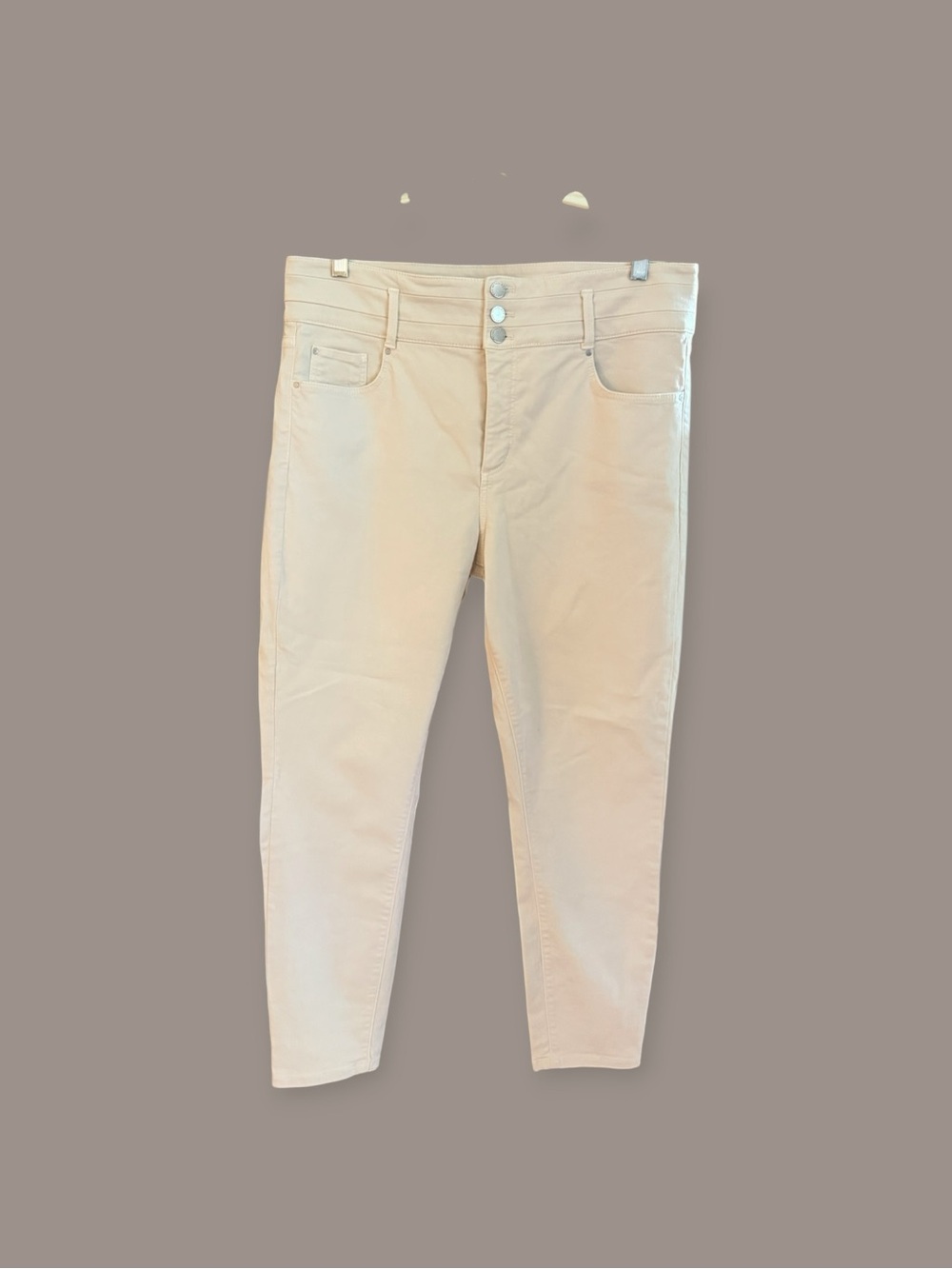 Ann Taylor Straight-Leg Jeans in Light Beige